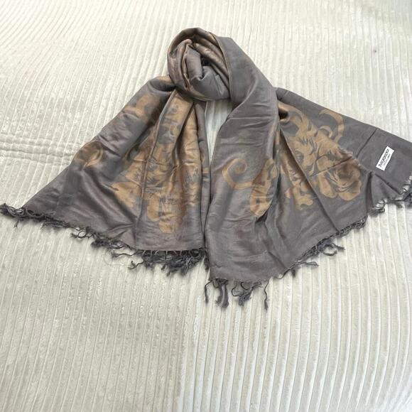 Pashmina Women Scarf Shawl Wrap Fringes OS Boho Hippie Floral Silver Beach - Picture 1 of 7